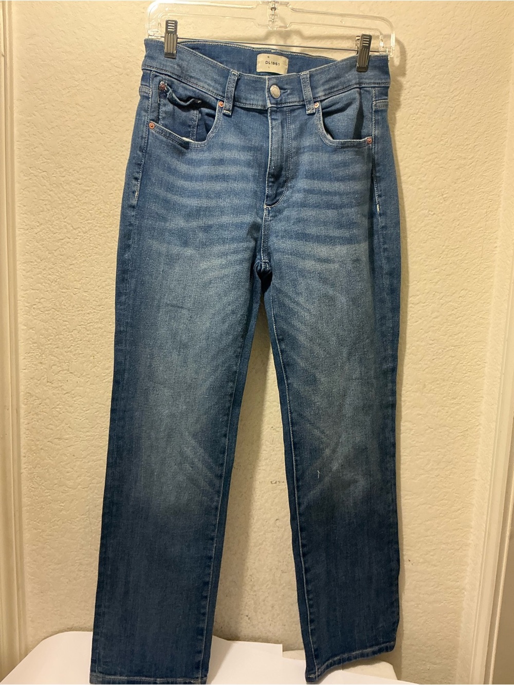 DL1961 Slim MARA Straight Jeans in light Blue Wash size 29 - Picture 2 of 10